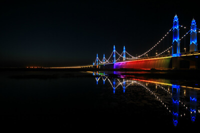 China’s Binhe Yellow River Bridge Sparkles With LED
