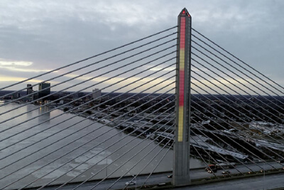 Veterans’ Glass City Skyway Lit with LED