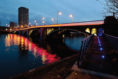 All That Glitters is Pont de l’Atlas